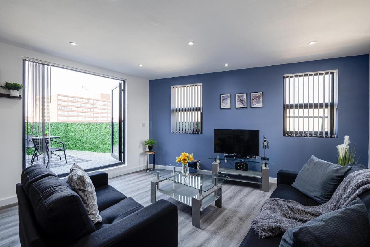 Top Floor Apartment With Private Balcony In Stockport Centre By Hass Haus Exterior foto