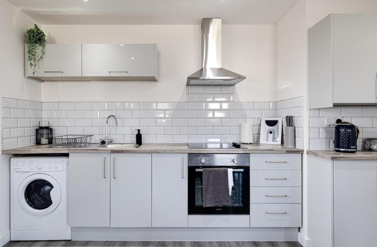 Top Floor Apartment With Private Balcony In Stockport Centre By Hass Haus Exterior foto
